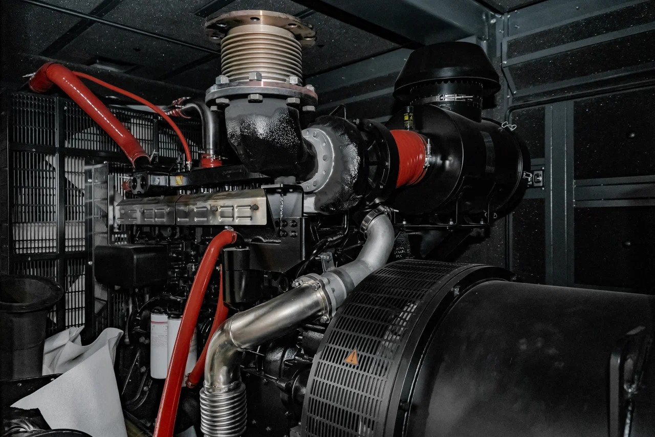 Дизельный генератор ЭнергоГранум АД-600-Т400-EYU (PMG)